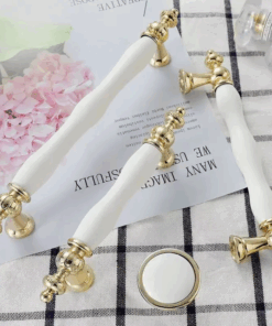 Tay nắm phong cách tân cổ điển